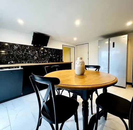 Donatella - Piscine, Vue Hippodrome & Village A Pied *